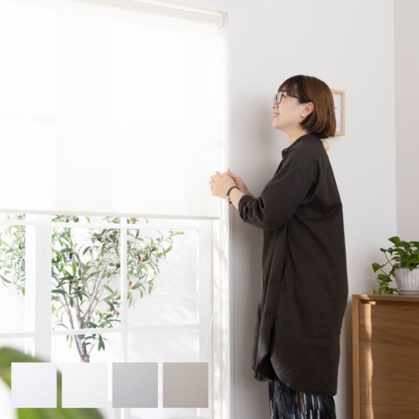 賃貸OKスリムつっぱりロールスクリーン白　非遮光タイプ　840mmX1780mm 当店オリジナル】激安！スリムつっぱりロールスクリーン 非遮光