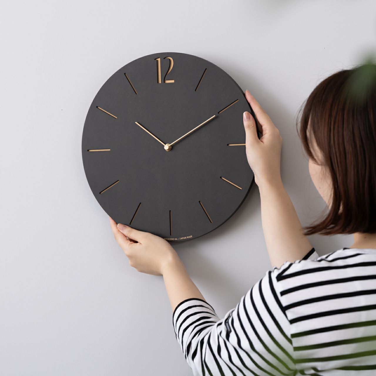 壁掛け時計 ｜ PROUD CLOCK ブラック | Hym.（ハイム）