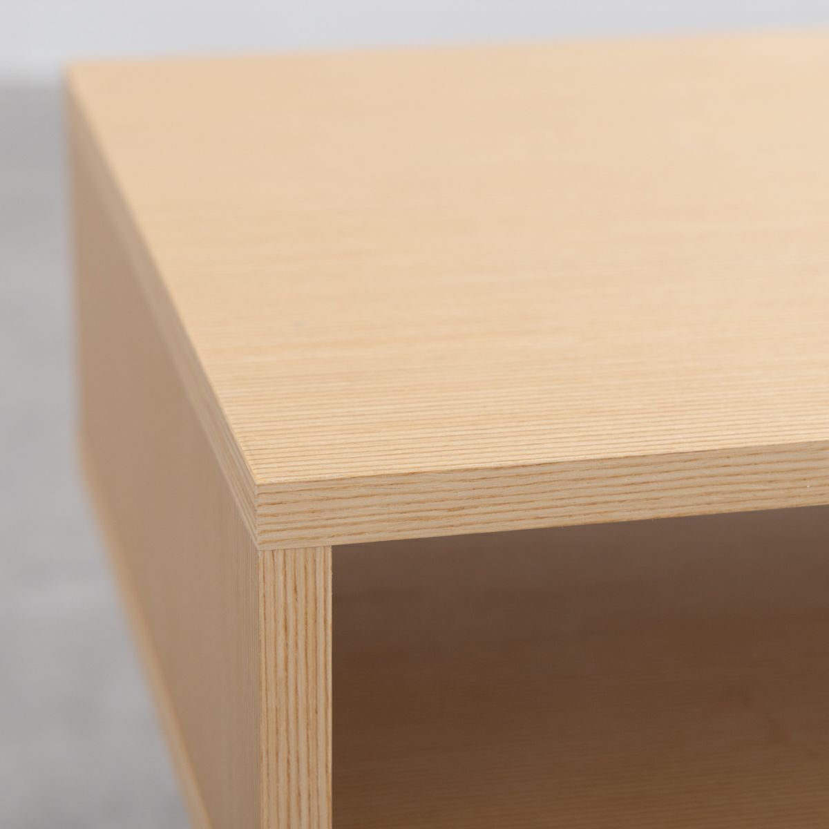 ディスプレイできるオープンシェルフ